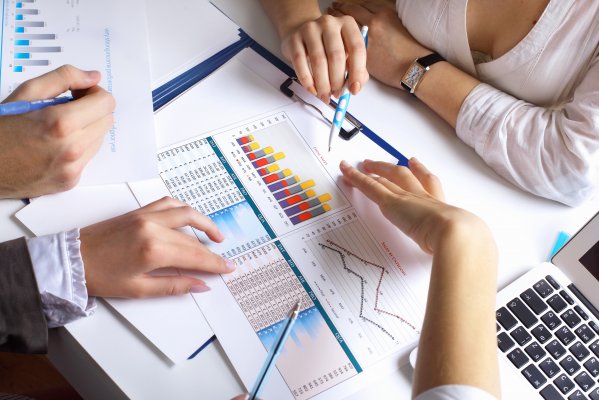 team working, desk, projects, project management, workfront